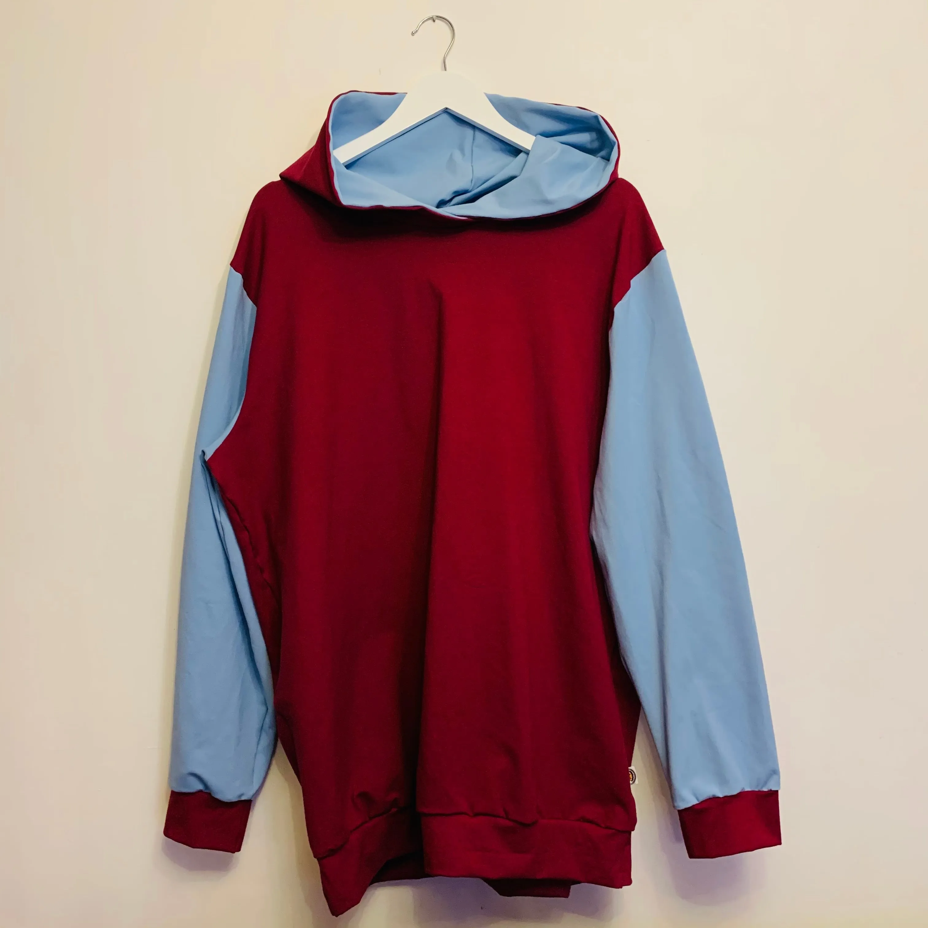 Adults Hoodies - Straight Fit