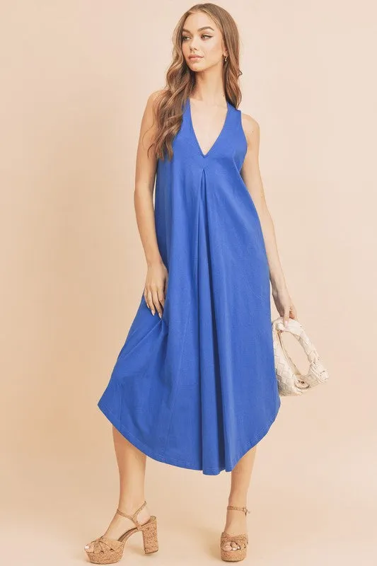 Aemi   Co Front Pleat Detail V-Neck Sleeveless Midi Dress