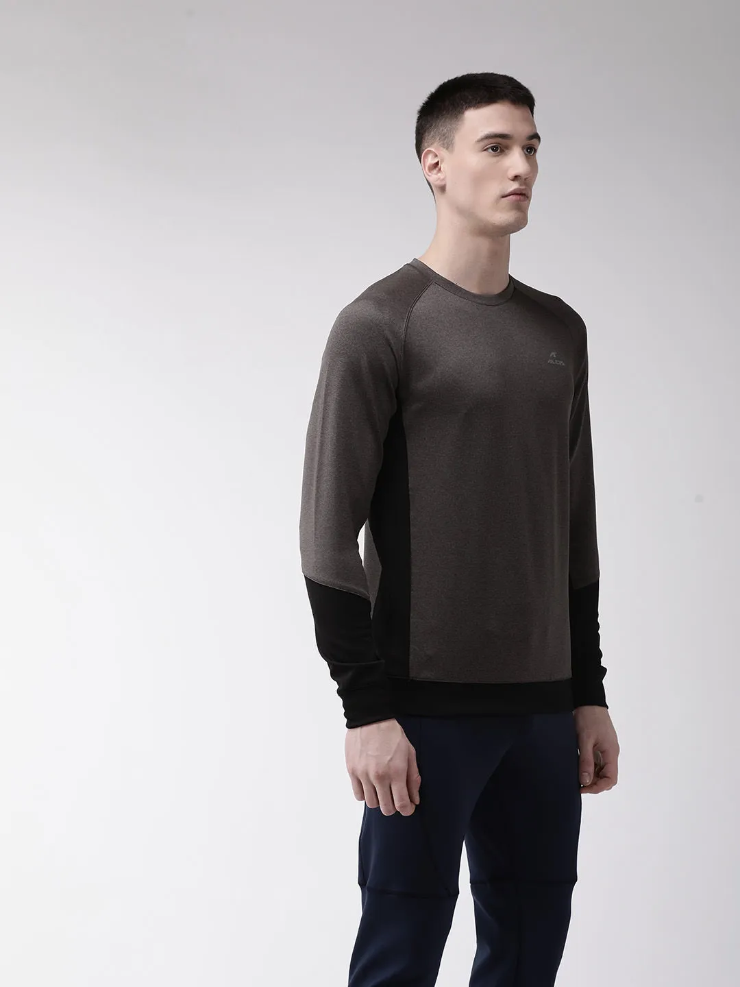 Alcis Men Charcoal Grey Solid Training Sweatshirt