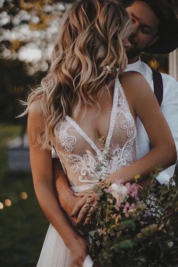 Boho Tulle Lace Sweep Train Wedding Dress Bridal Gown With Feather, MW524