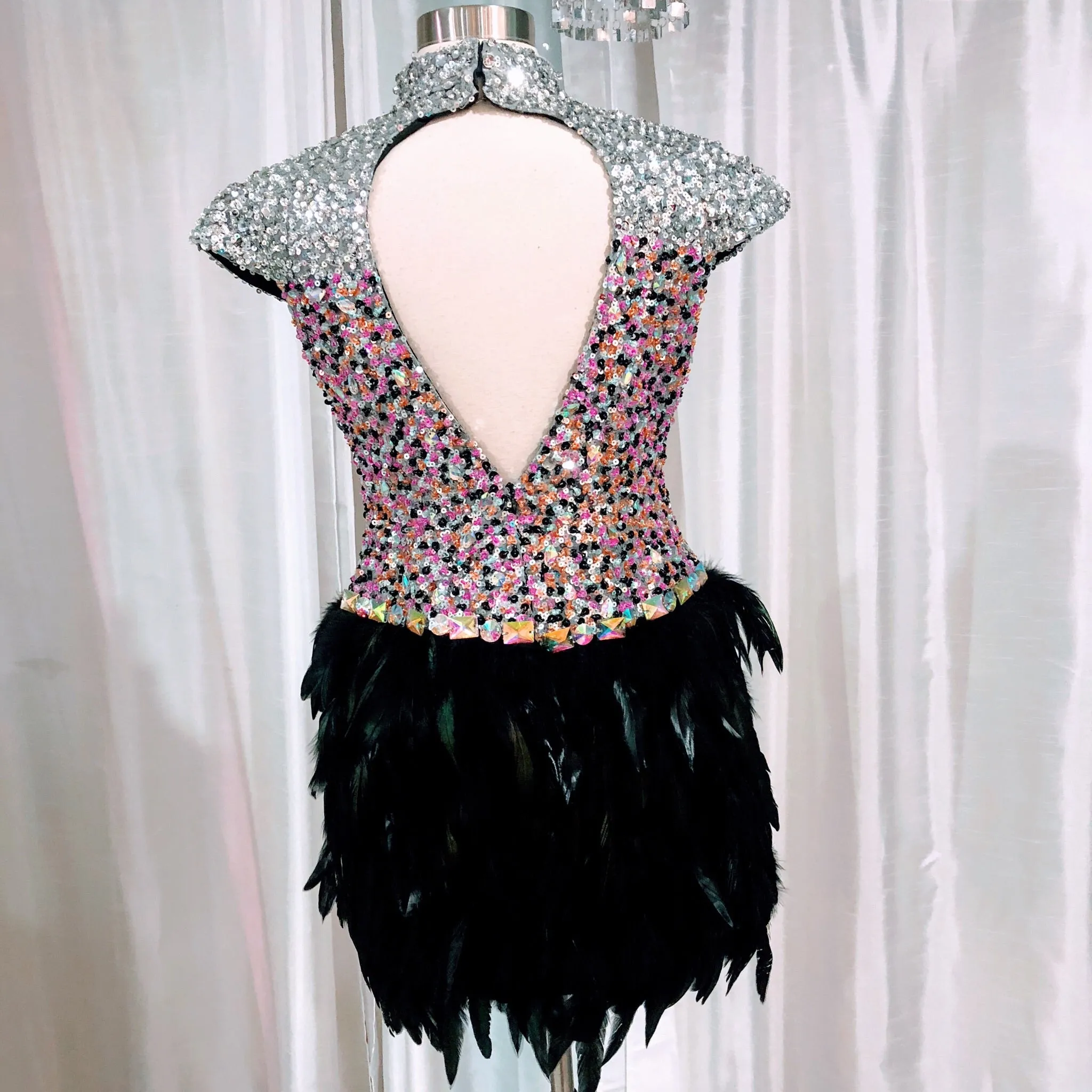 BOUTIQUE SIZE 2 SHORT DRESS