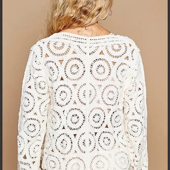 BP21🤍POL perfect creamy open weave cardigan w/amazing softness scallop details