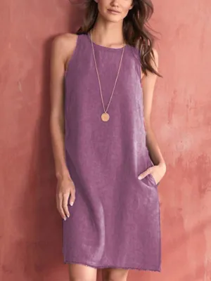 Comfortable Sleeveless Dress with Pockets and Round Neck