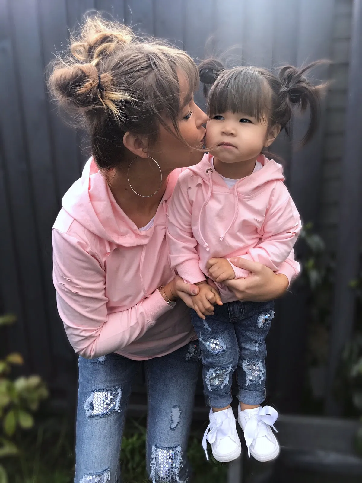 Distressed pink hoodie - CHILD