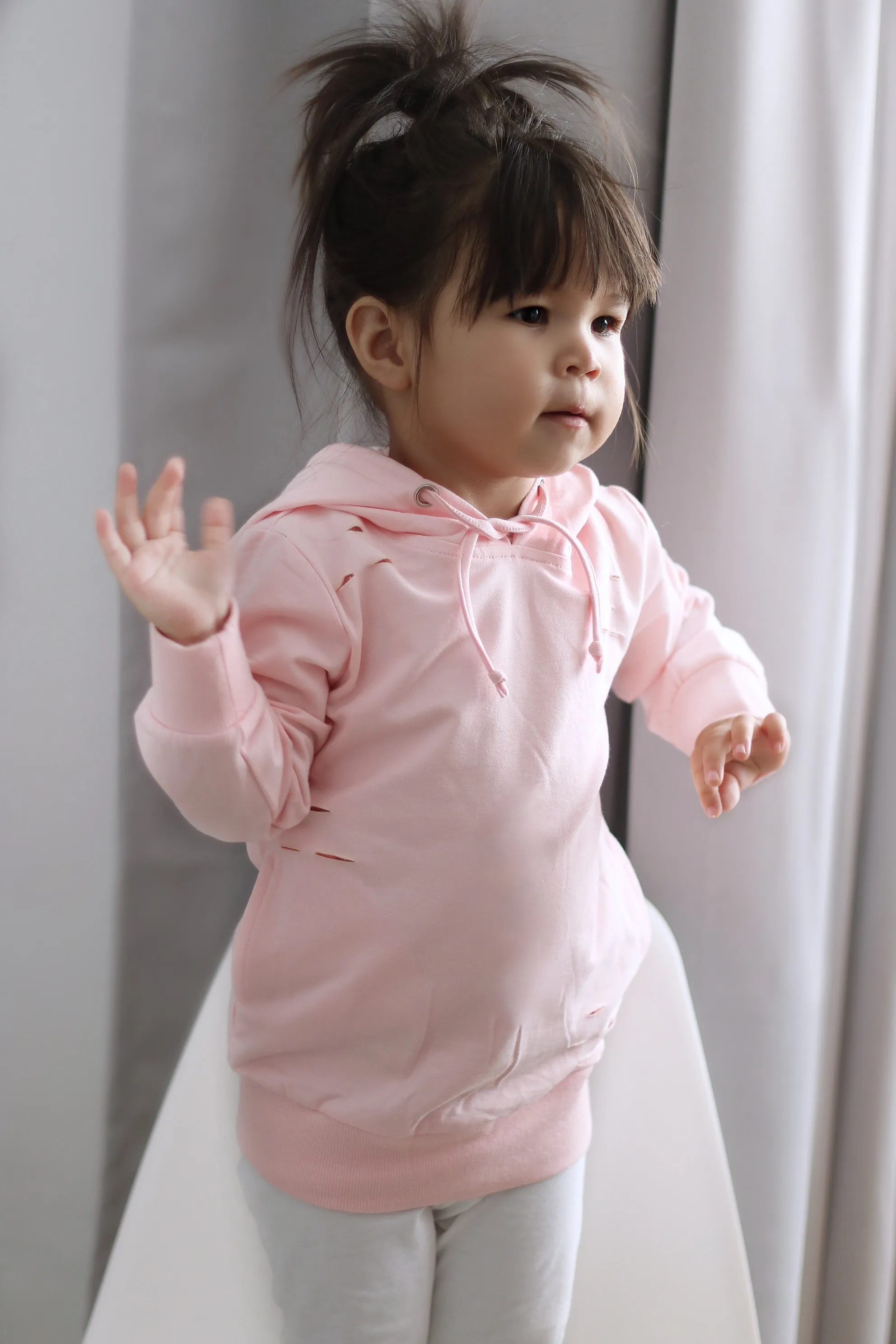 Distressed pink hoodie - CHILD