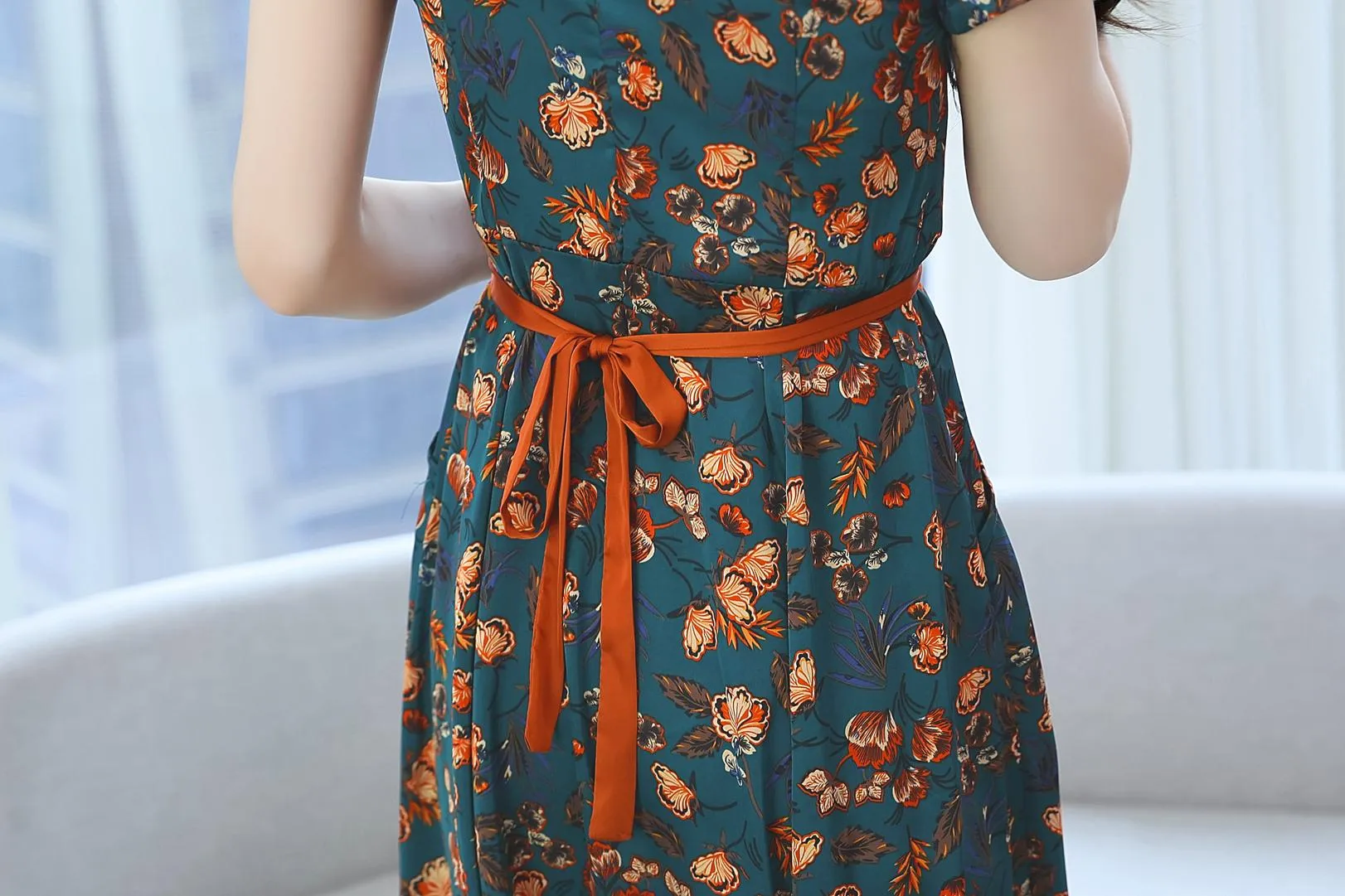 Elegant Mid-Length Floral Print Dress for Women