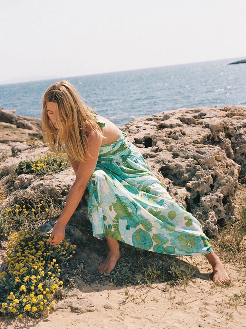 Elegant Versatile Halter Neck Graceful Printed Pleated Maxi Dress