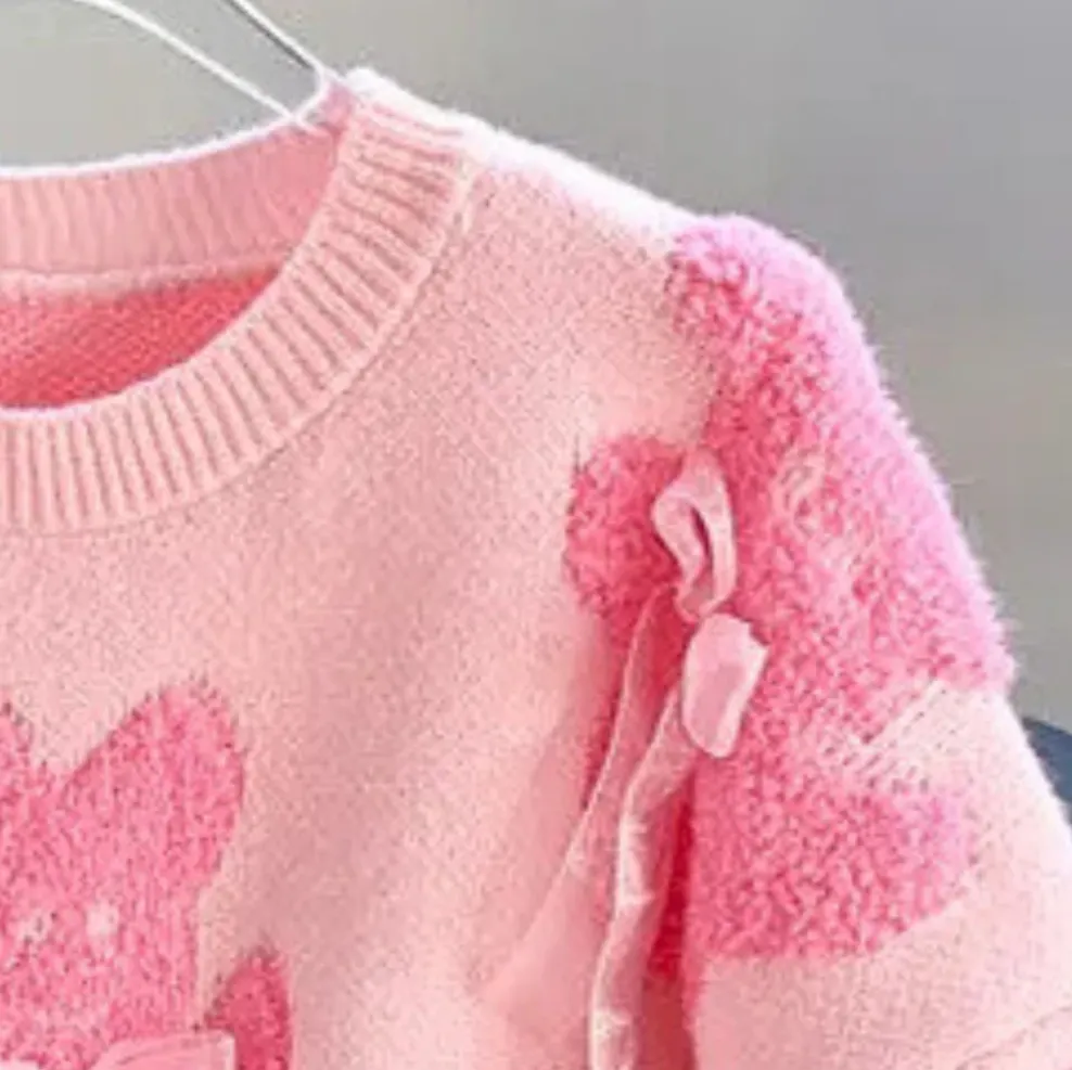 Fashionable women's sweater from Laia - perfect for any occasion