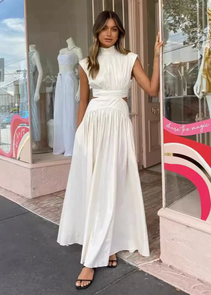 Isla Cut-Out Maxi Set – Sleeveless High-Neck Two-Piece