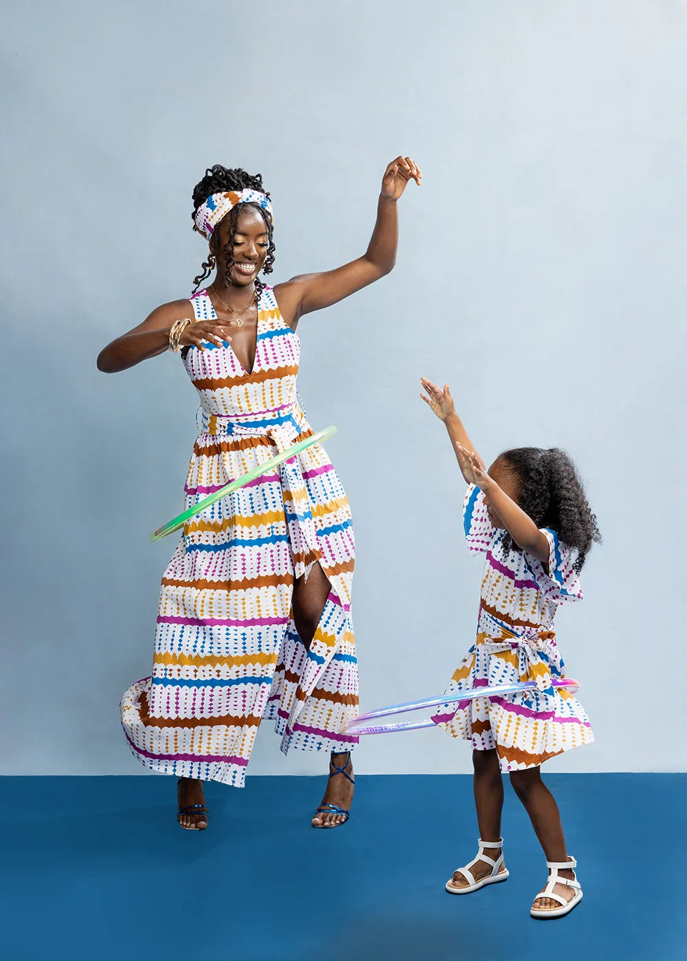 Kadija Girl's African Print Butterfly Sleeve Dress (White Nautical Adire)