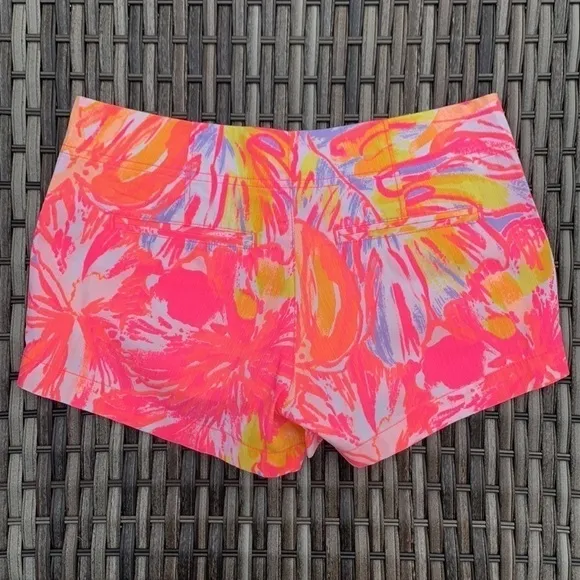 LILLY Pulitzer The Kerrie Short - 3” Inseam Multi Sun Splashed