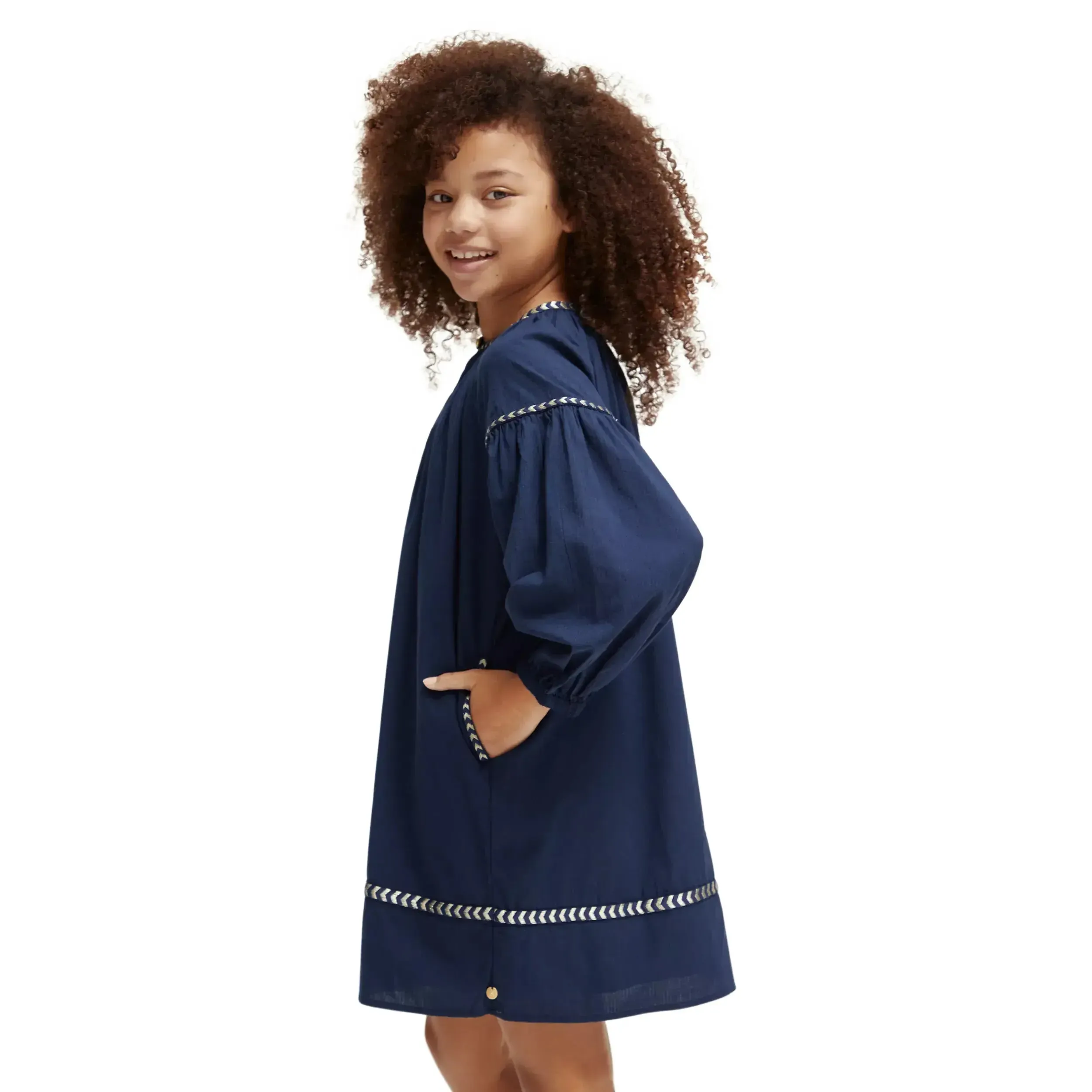 Long Sleeved Glittering Embroidery Mini Dress