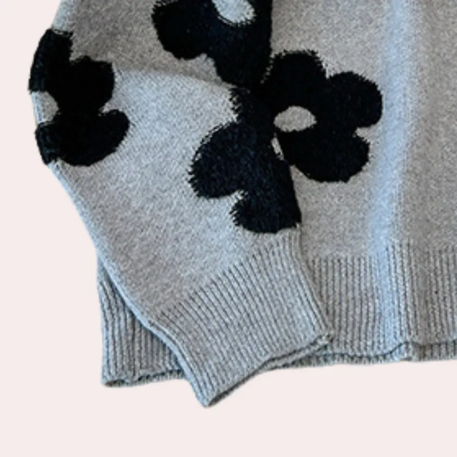 Luxury, soft-knitted ladies' jumper