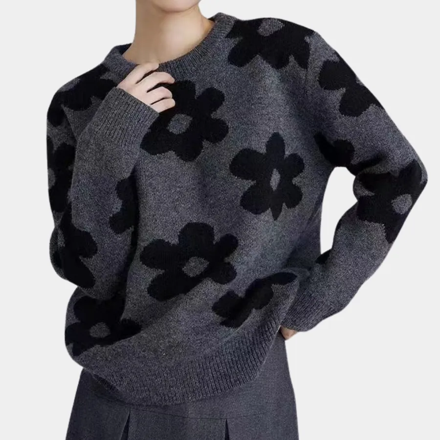 Luxury, soft-knitted ladies' jumper