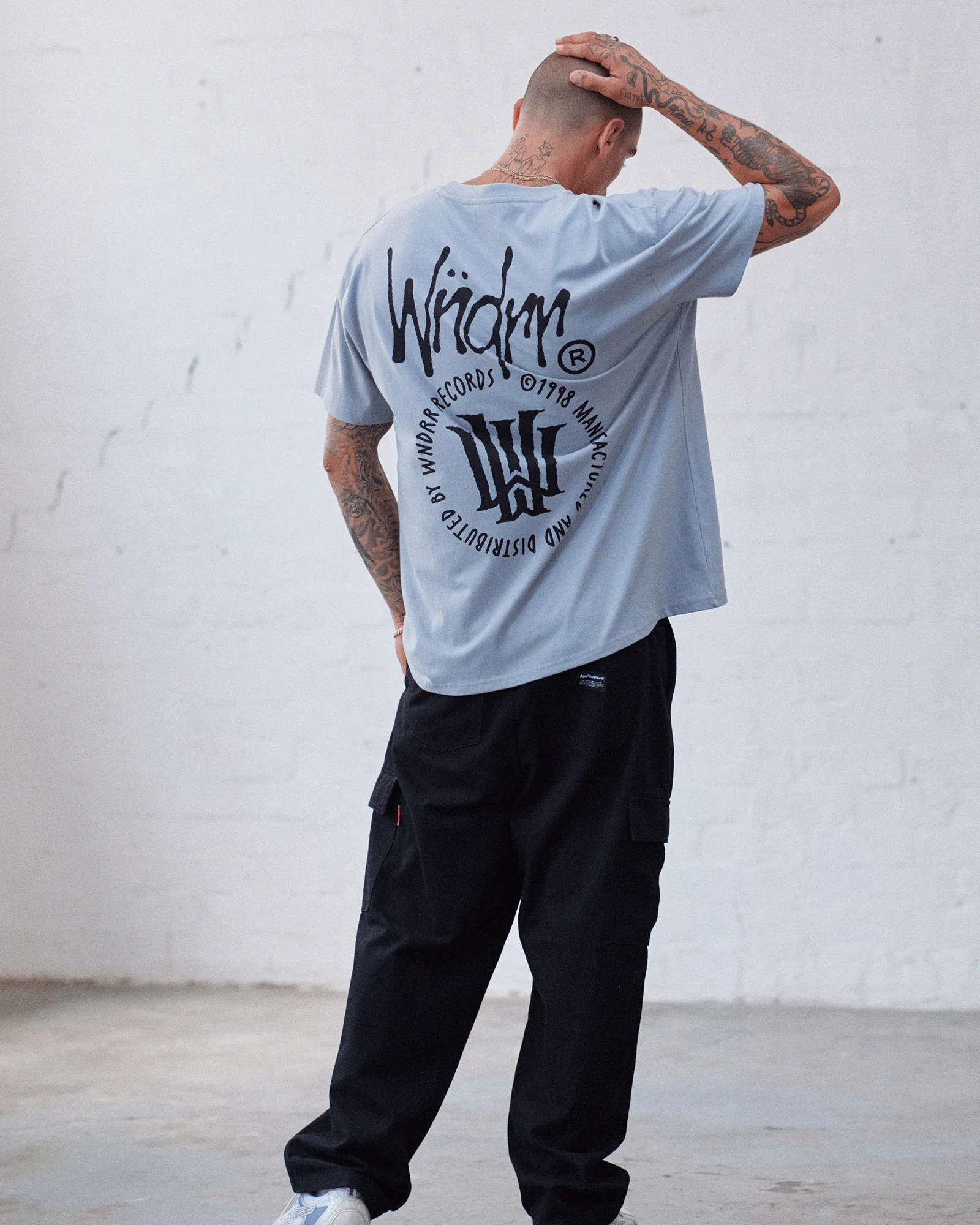 NOISE BOX FIT TEE - CEMENT GREY