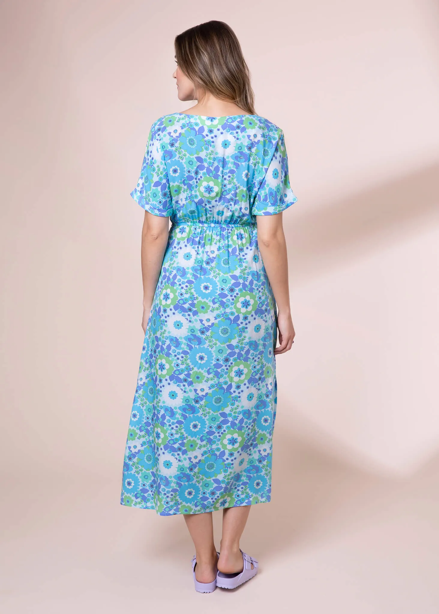 Nostalgic Flower EcoVero Short Sleeve Midi Dress (Blue)