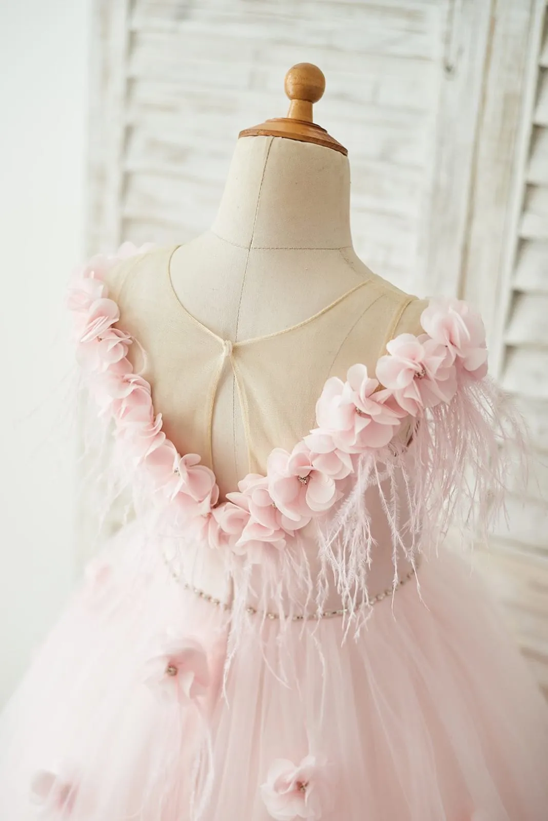 Off Shoulder Pink Tulle Feathers Wedding Party Flower Girl Dress