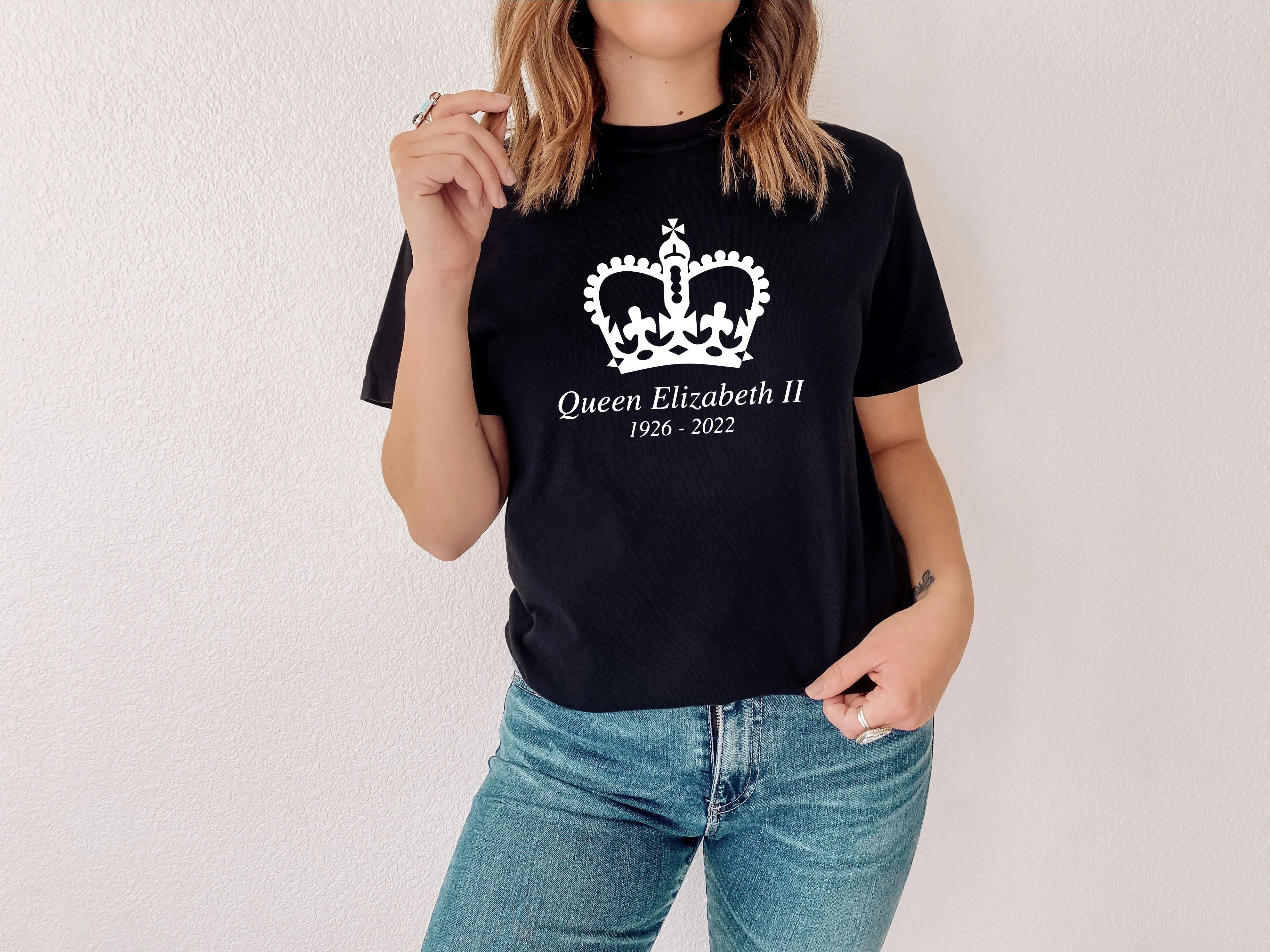 Queen Elizabeth Remembrance T-Shirts