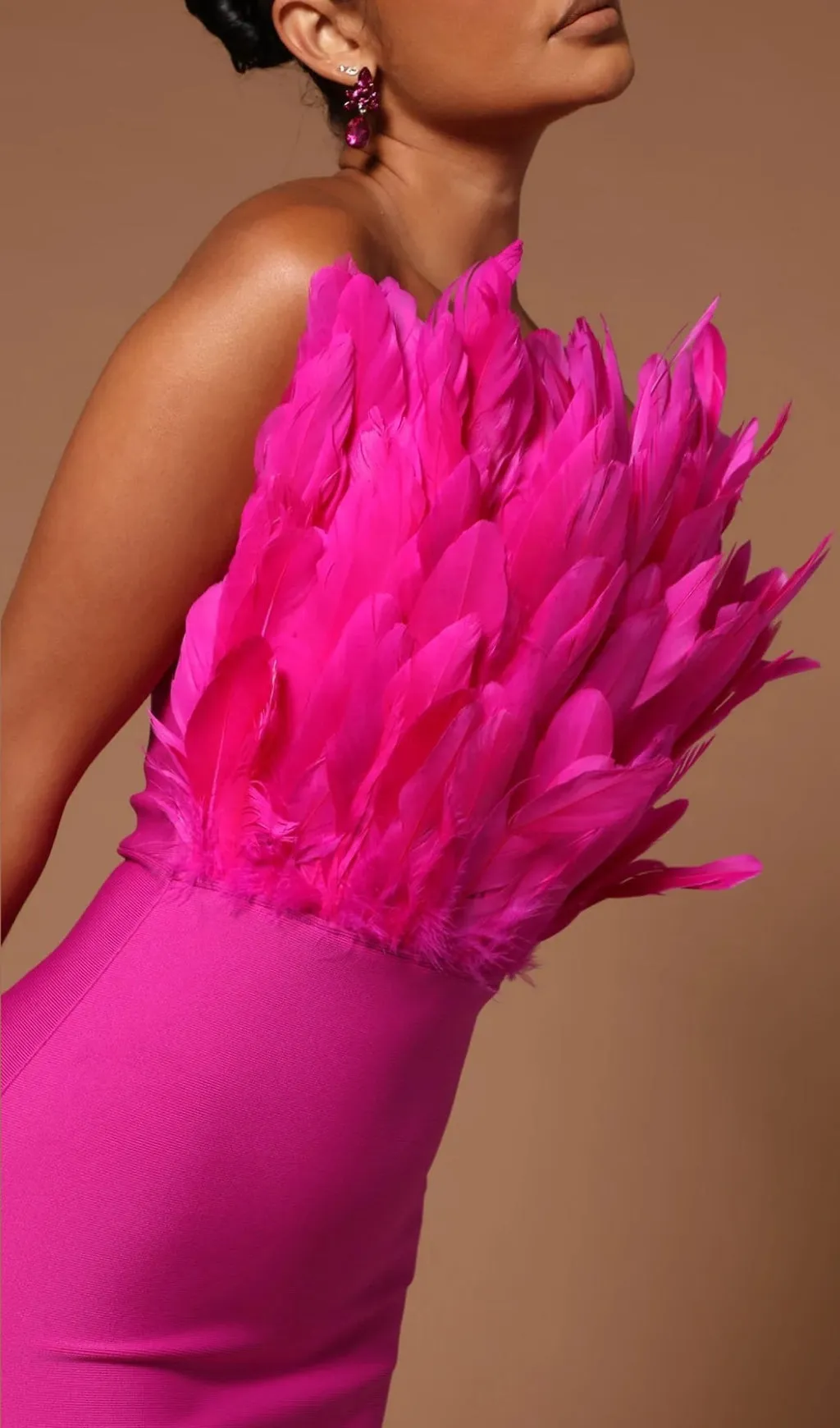 Sleeveless Backless Feather-Decorated Slim Midi Dress in Pink