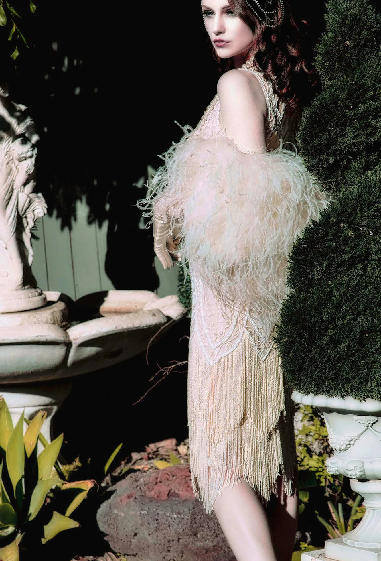 Ultra Ostrich Hollywood Glamour 1930s Vintage Style Harlow Wrap - White