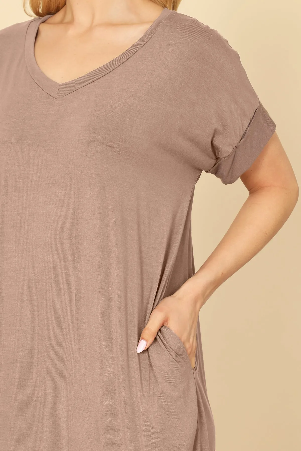 V-NECK SHORT SLEEVE SIDE POCKET SOLID MINI DRESS