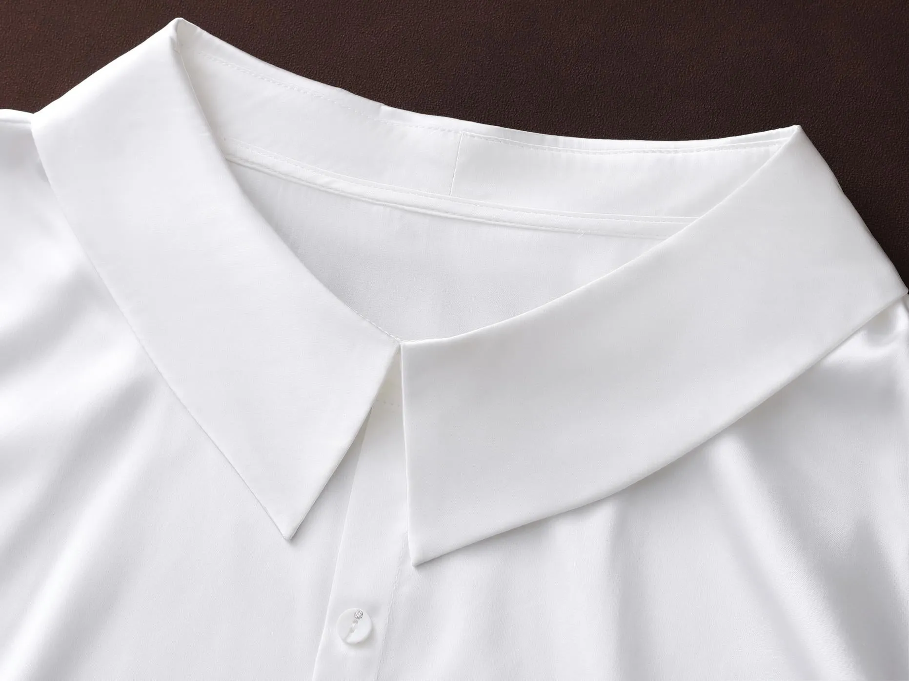 Wrinkle-Resistant Women's Large Size Satin Shirt