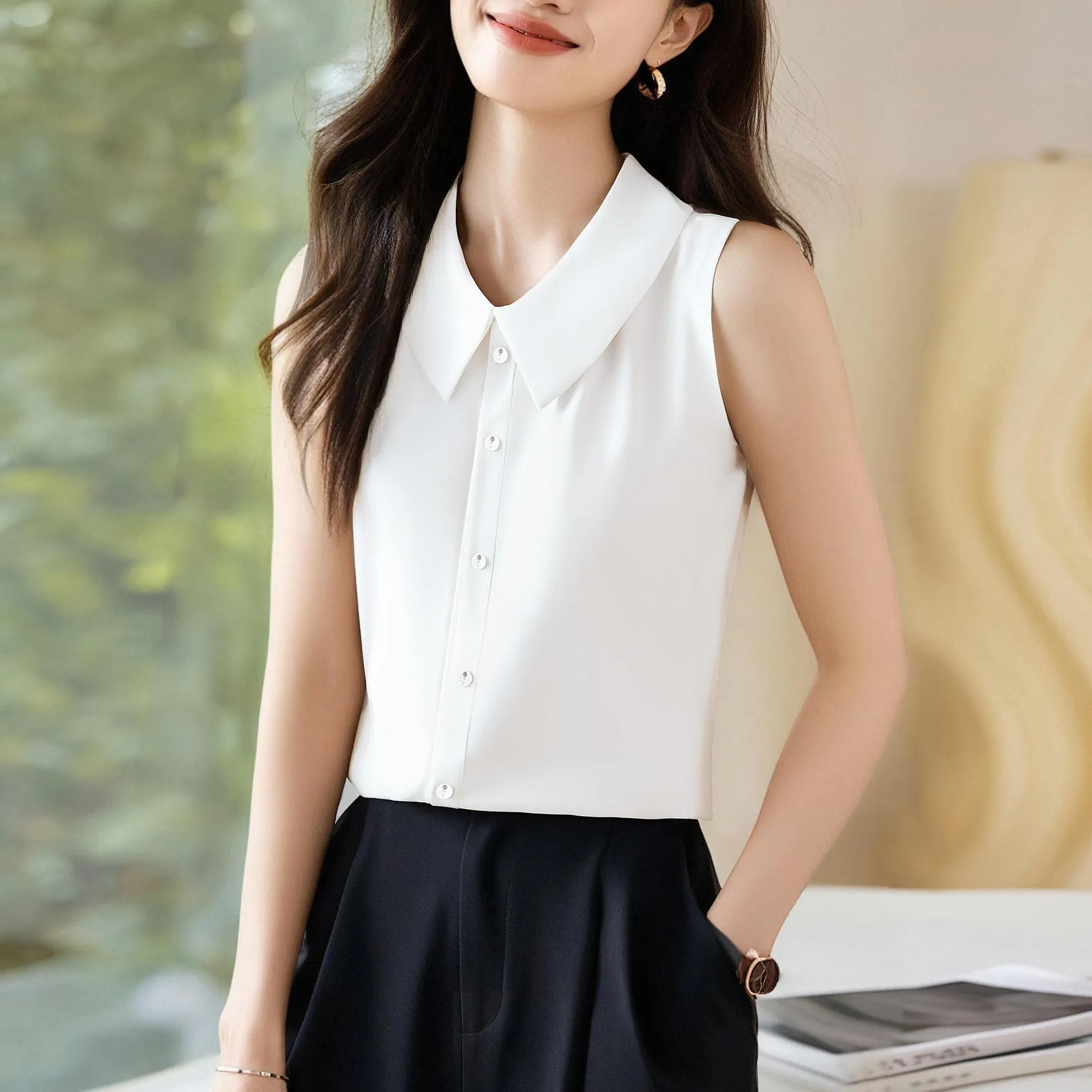 Wrinkle-Resistant Women's Large Size Satin Shirt