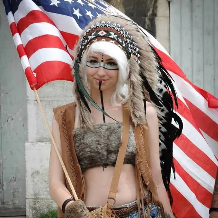 Z70 - Extra Large Indian black and white double Feather Headdress (43 inch long)